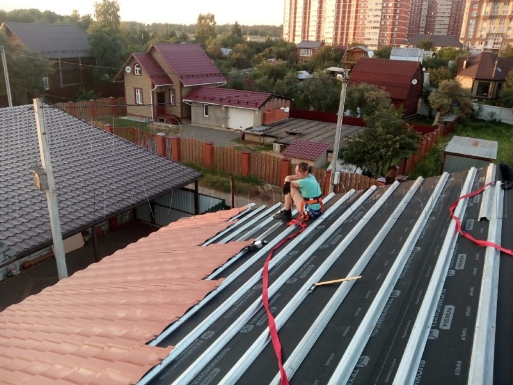 Металлочерепица Геркулес 8004 терракотовый Стальной Бархат от Центра Металлокровли в Нижнем Тагиле