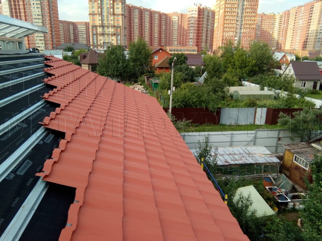 Металлочерепица Геркулес 8004 терракотовый Стальной Бархат от Центра Металокровли в Нижнем Тагиле